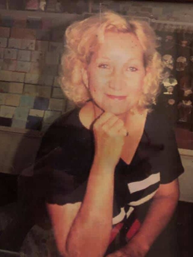 Doris Tillis, the mother of Pam Tillis, has sadly passed away.