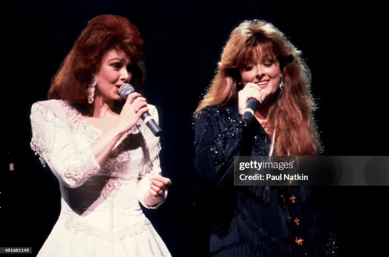 The Judds performing on the stage