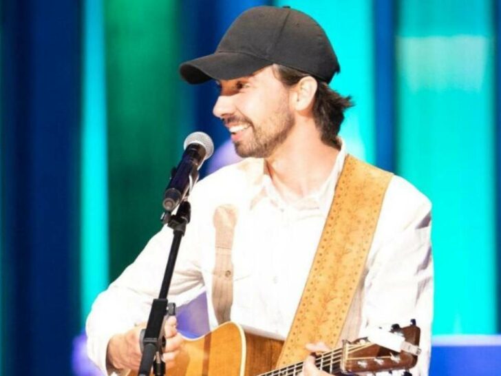 Mo Pitney Clean Up On Aisle Five