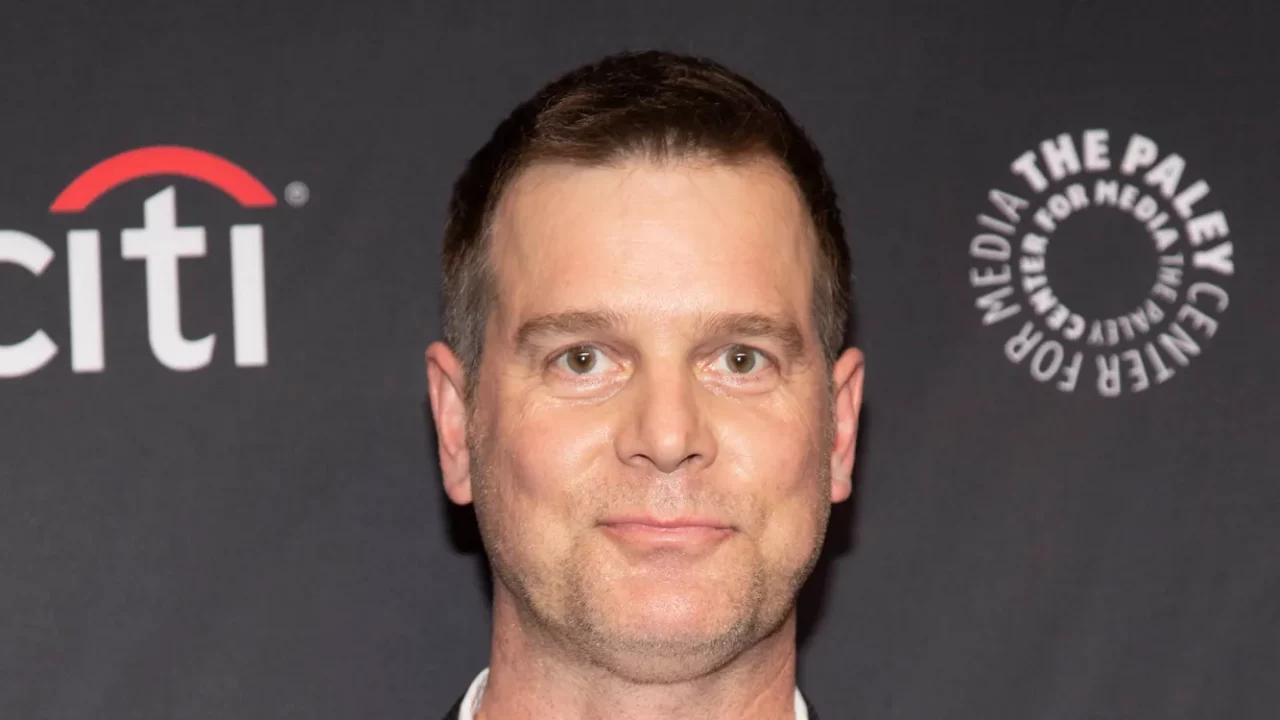 Peter Krause attends the Paley Center for media 2019 paleyfest