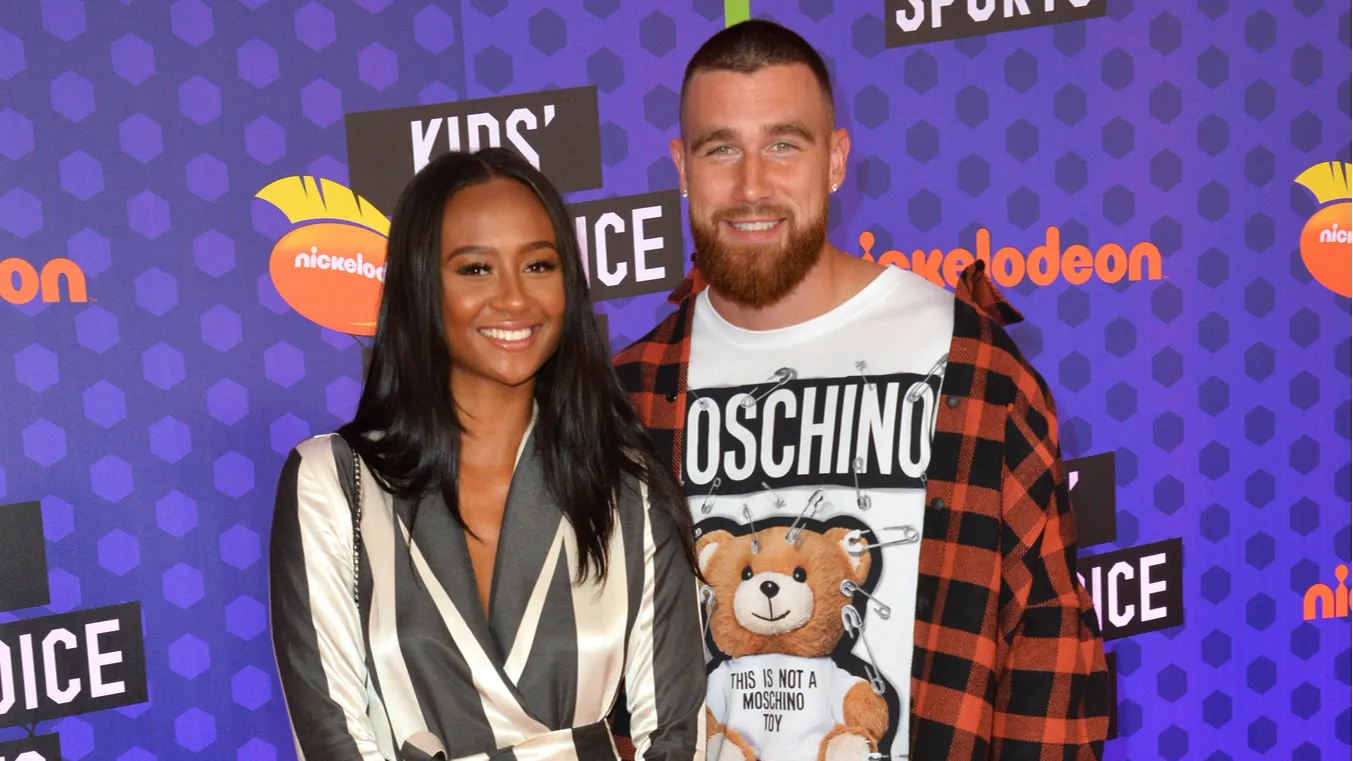 Travis Kelce and Kayla Nicole at an event.