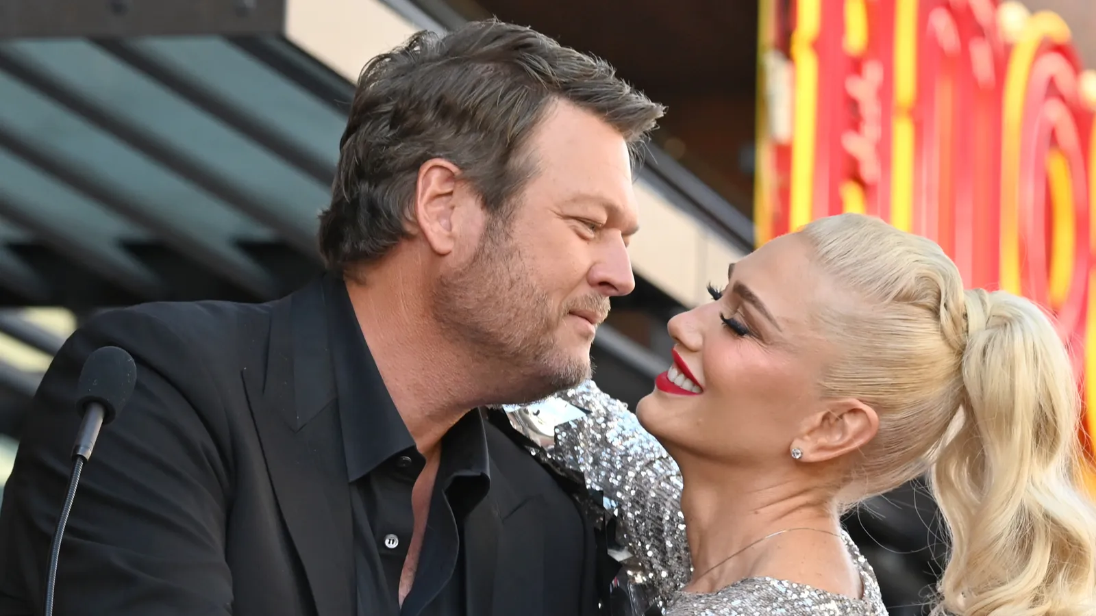 Blake Shelton and Gwen Stefani at the Hollywood Walk of Fame red carpet