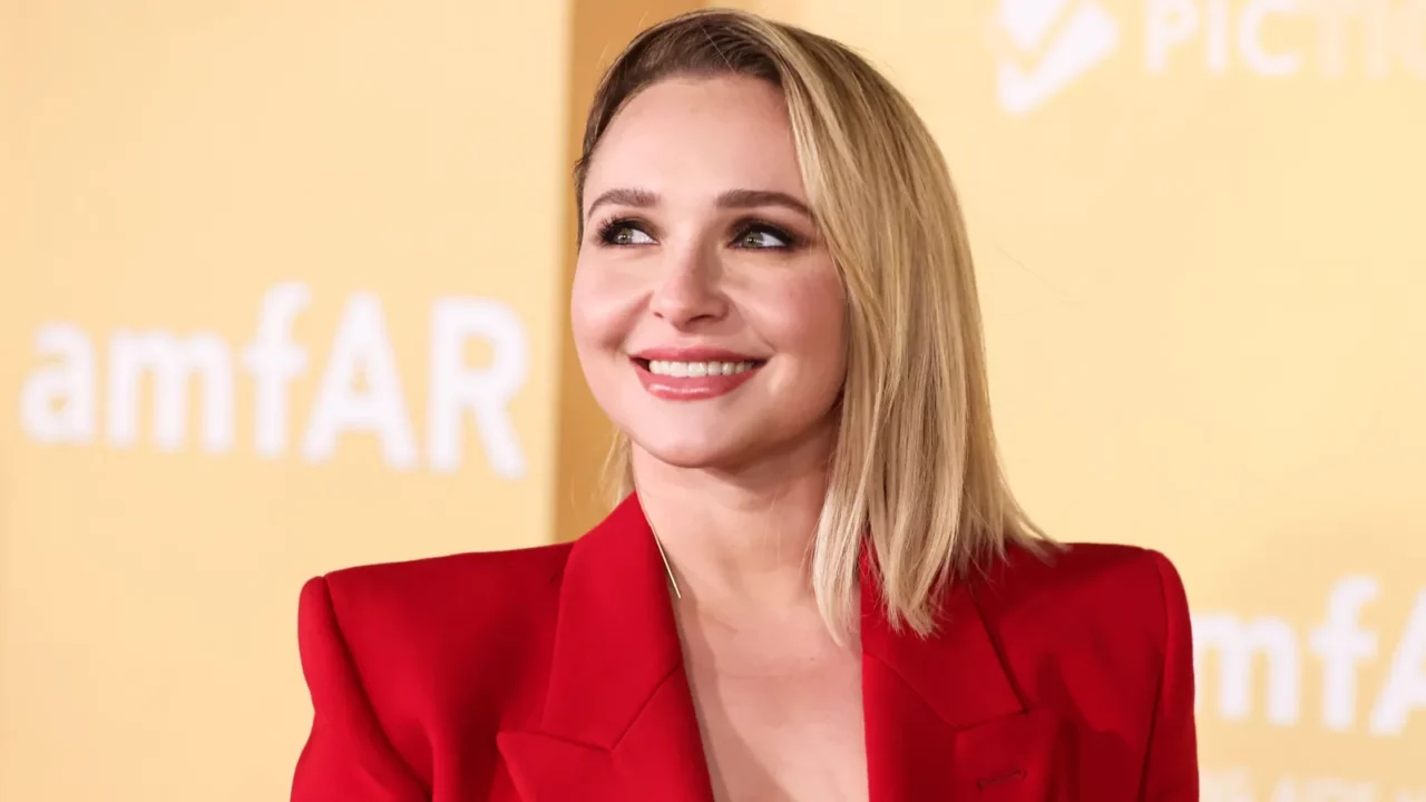 Hayden Panettiere arrives at the amfAR Gala Los Angeles held at the Pacific Design Center.